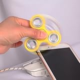 TOOBOM Fidget Spinner mit premium Kugellager aus hochwertigem Material, nicht 3D-Gedruckt, Dreht sich lange und ruhig. Spielzeug zum Stressabbau, Leiser Hand-Spinner (Gelb_L) - 